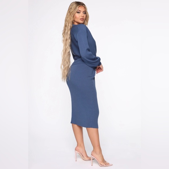 Beautiful Sweater Skirt Set - Picture 3 of 7